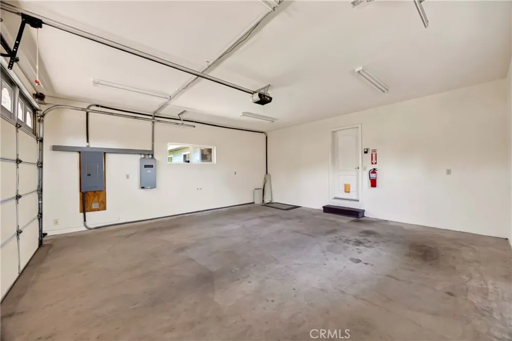26 Regal Way Oroville, CA 95966