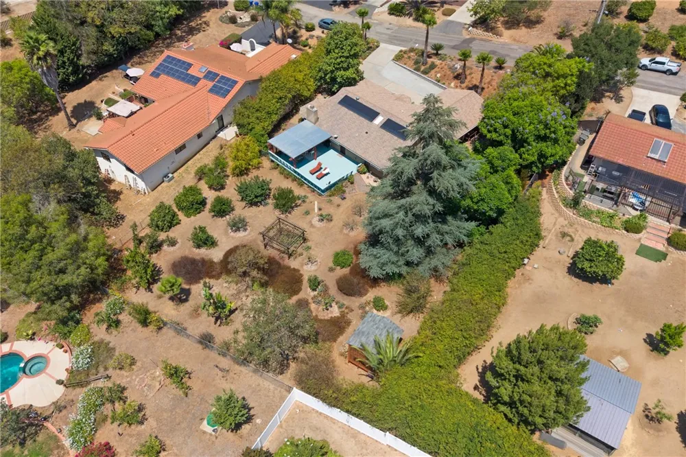 720 Carnation Lane Fallbrook, CA 92028