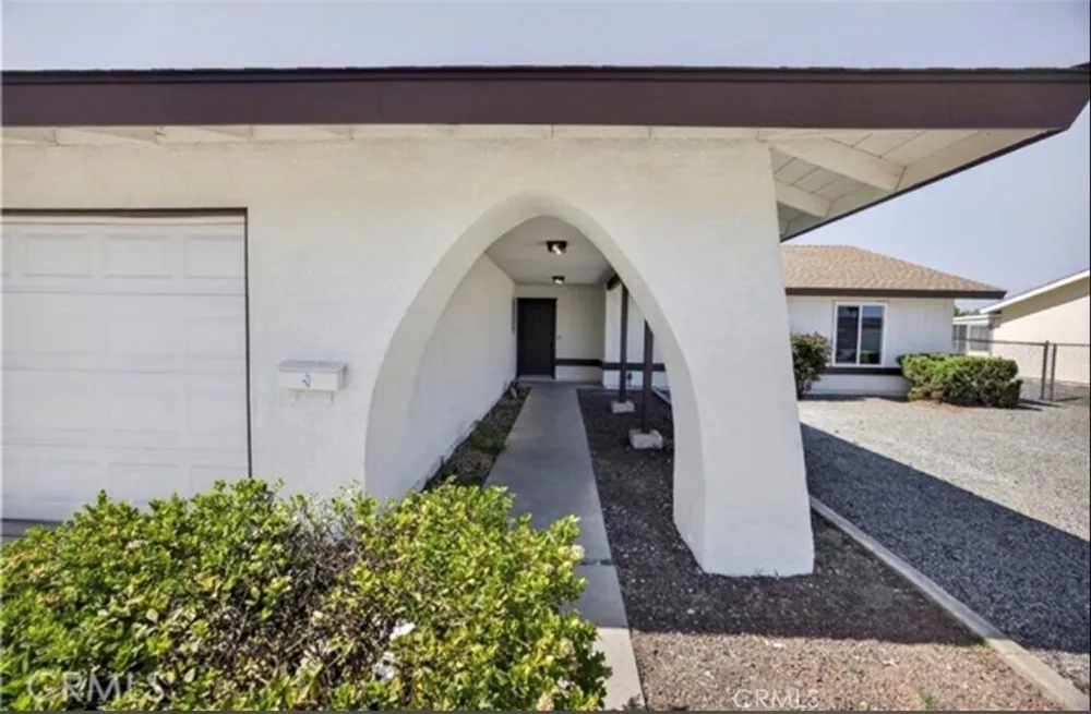 26170 Lancaster Menifee, CA 92586