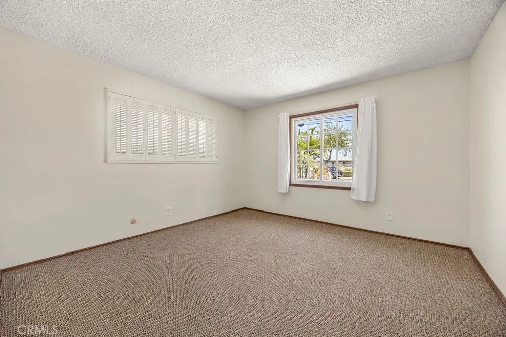 2226 250th Lomita, CA 90717
