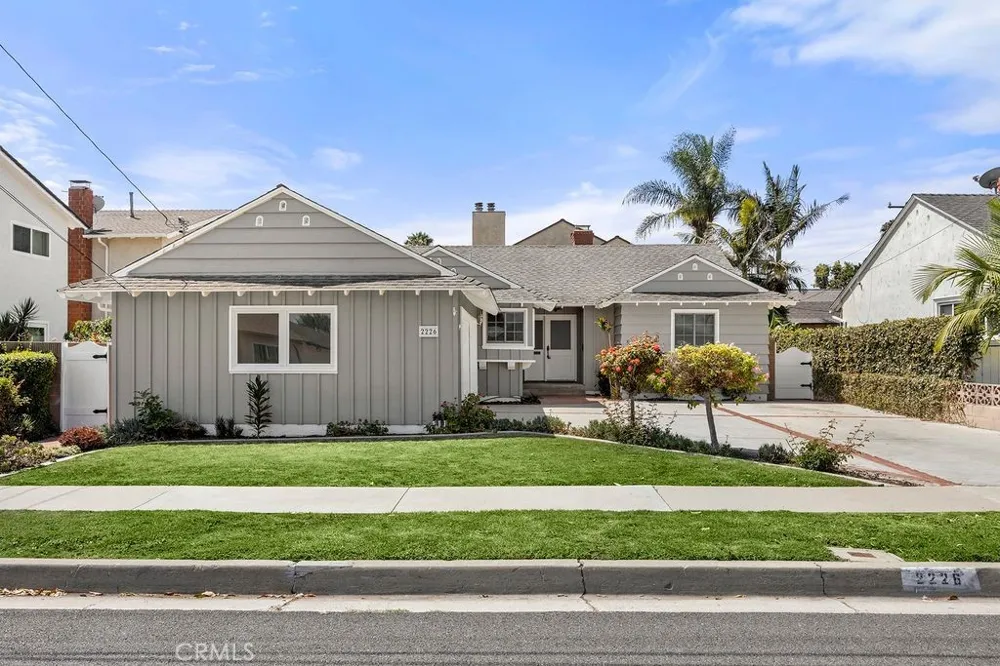 2226 250th Lomita, CA 90717