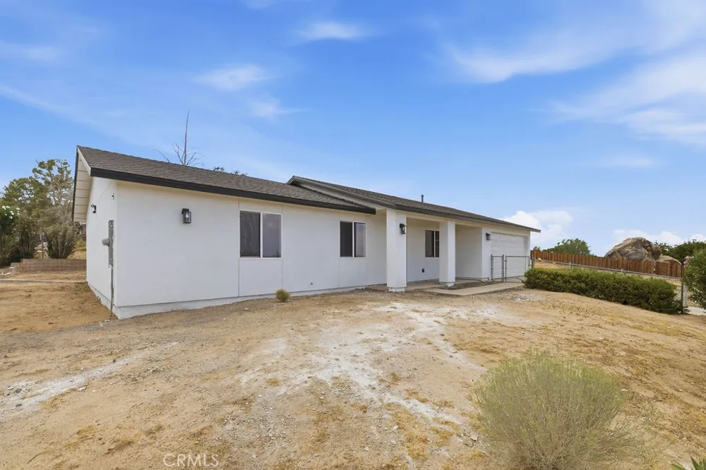 39609 179th E Palmdale, CA 93591