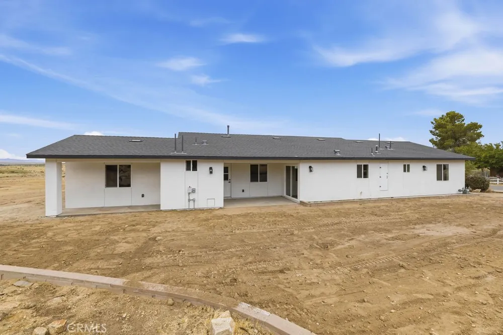 39609 179th E Palmdale, CA 93591