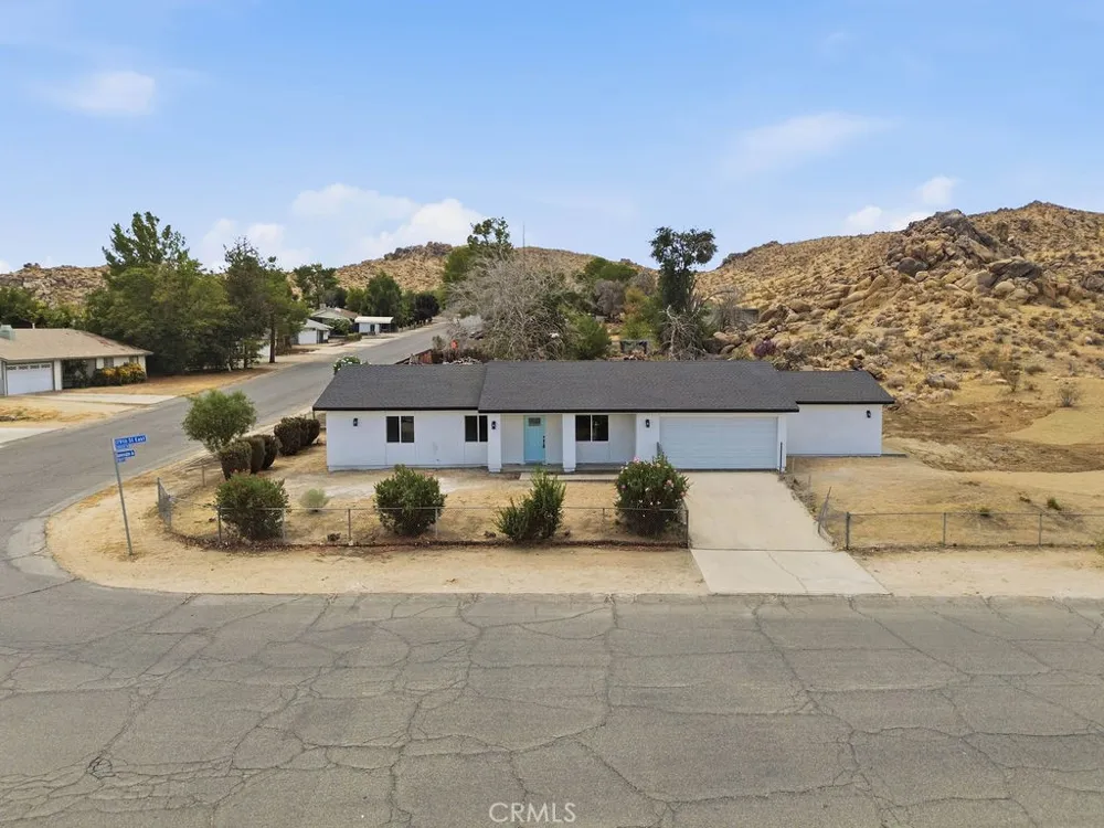 39609 179th E Palmdale, CA 93591