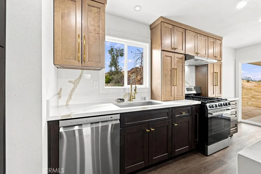 39609 179th E Palmdale, CA 93591