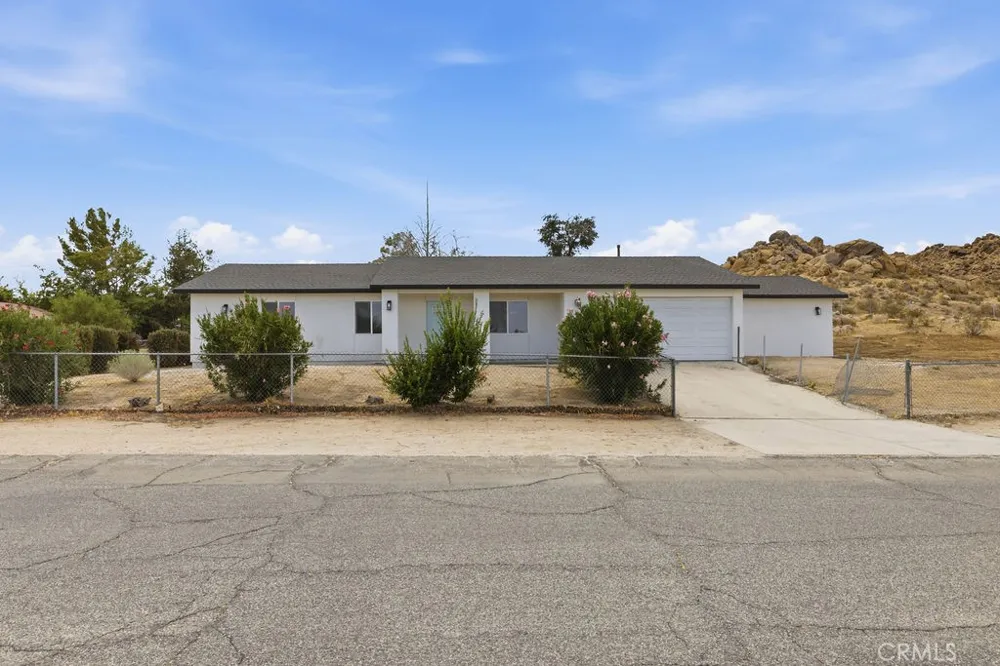 39609 179th E Palmdale, CA 93591