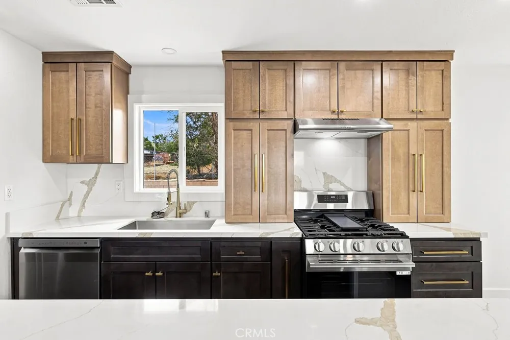 39609 179th E Palmdale, CA 93591