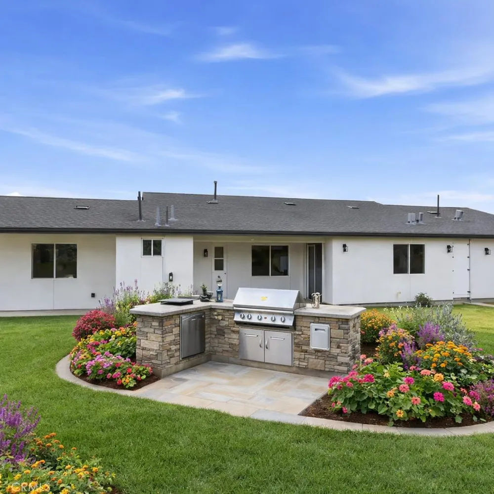 39609 179th E Palmdale, CA 93591