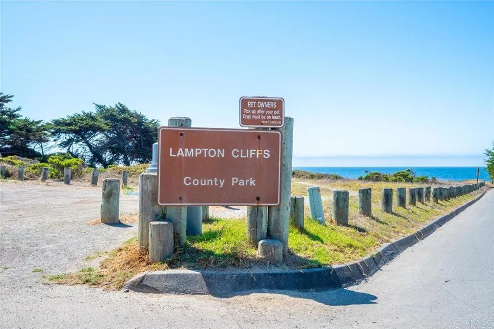 1980 Sherwood Drive Cambria, CA 93428