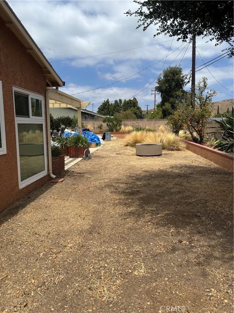 1524 Dover Avenue Thousand Oaks, CA 91360