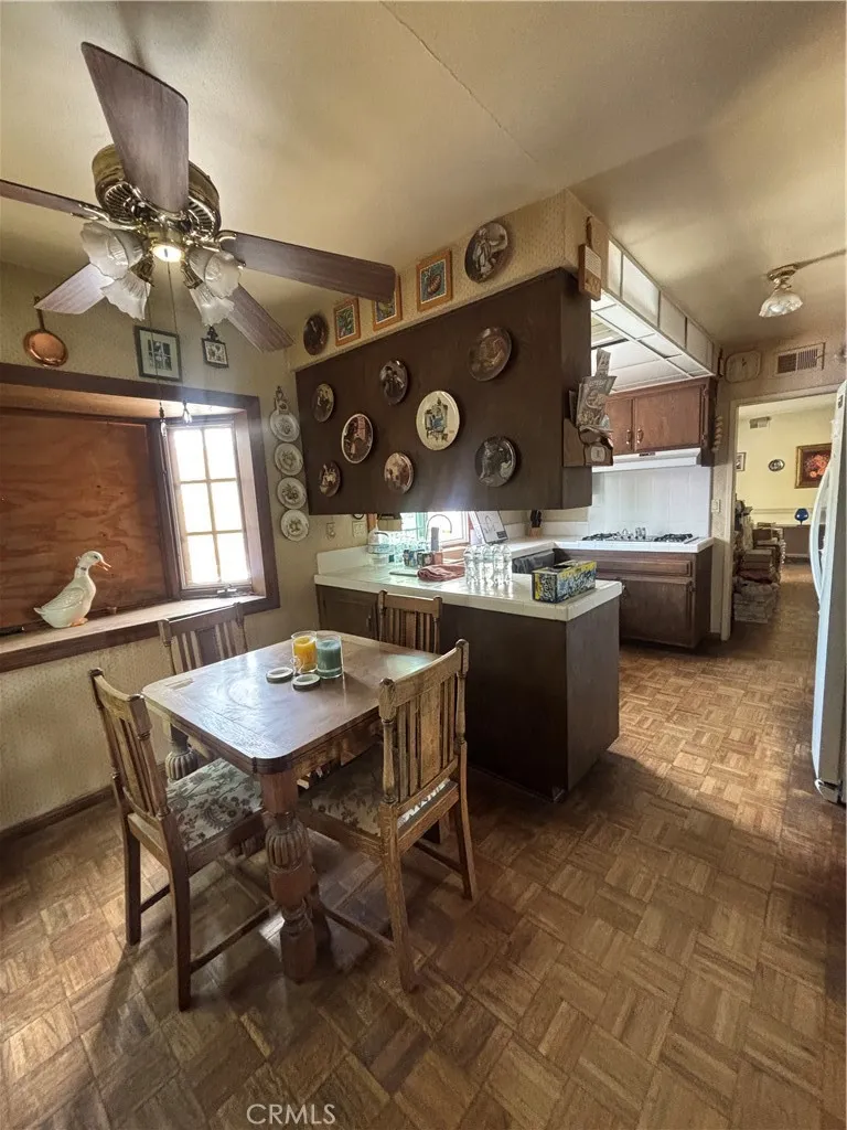 1524 Dover Avenue Thousand Oaks, CA 91360
