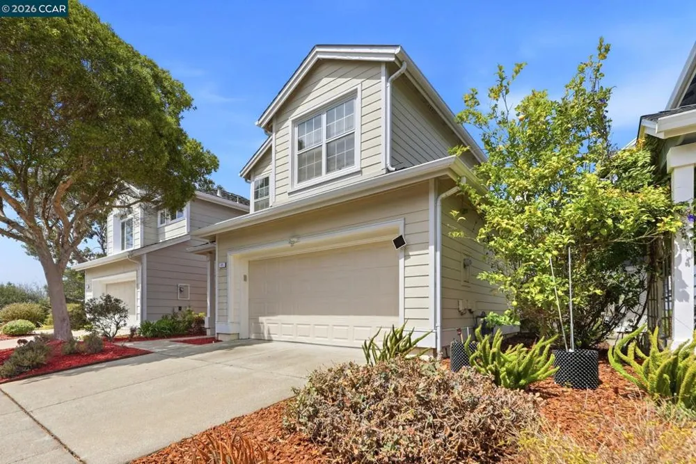 11 Seabreeze Dr Richmond, CA 94804