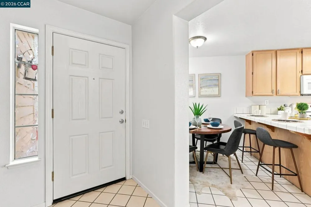 11 Seabreeze Dr Richmond, CA 94804