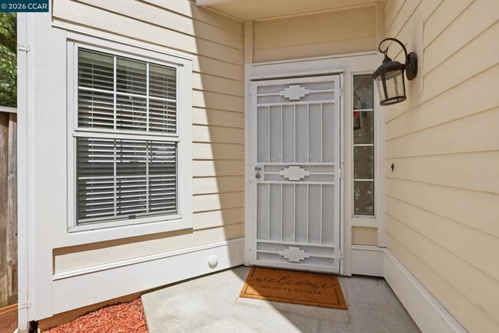 11 Seabreeze Dr Richmond, CA 94804