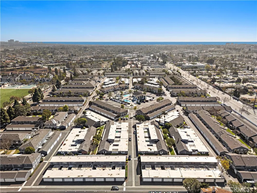 108 Danbury Costa Mesa, CA 92626