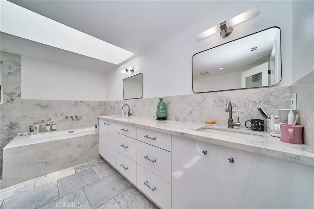 2532 Crooked Creek Diamond Bar, CA 91765