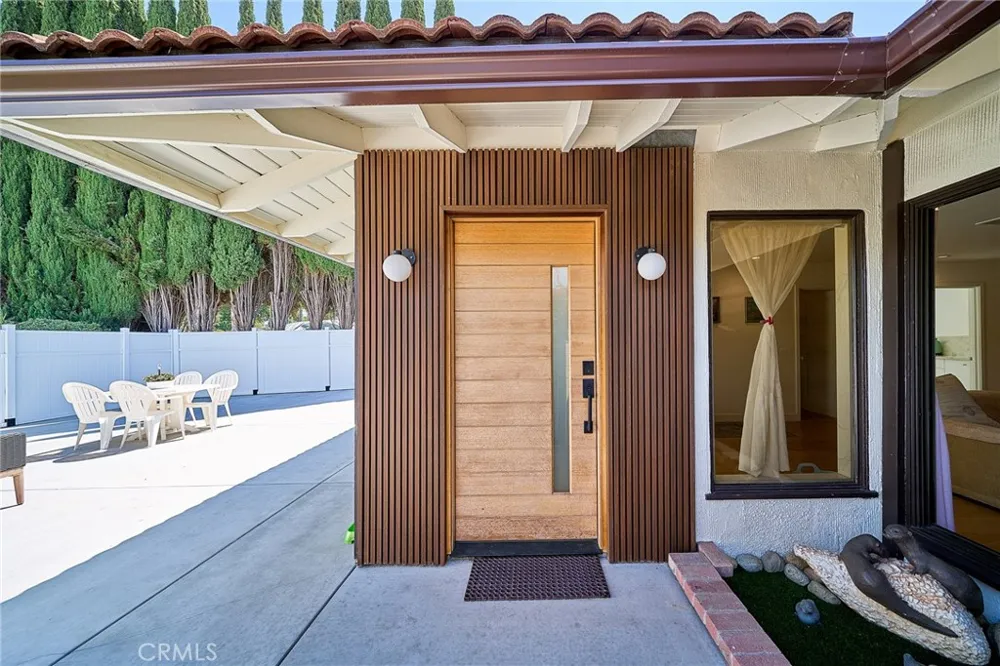 2532 Crooked Creek Diamond Bar, CA 91765