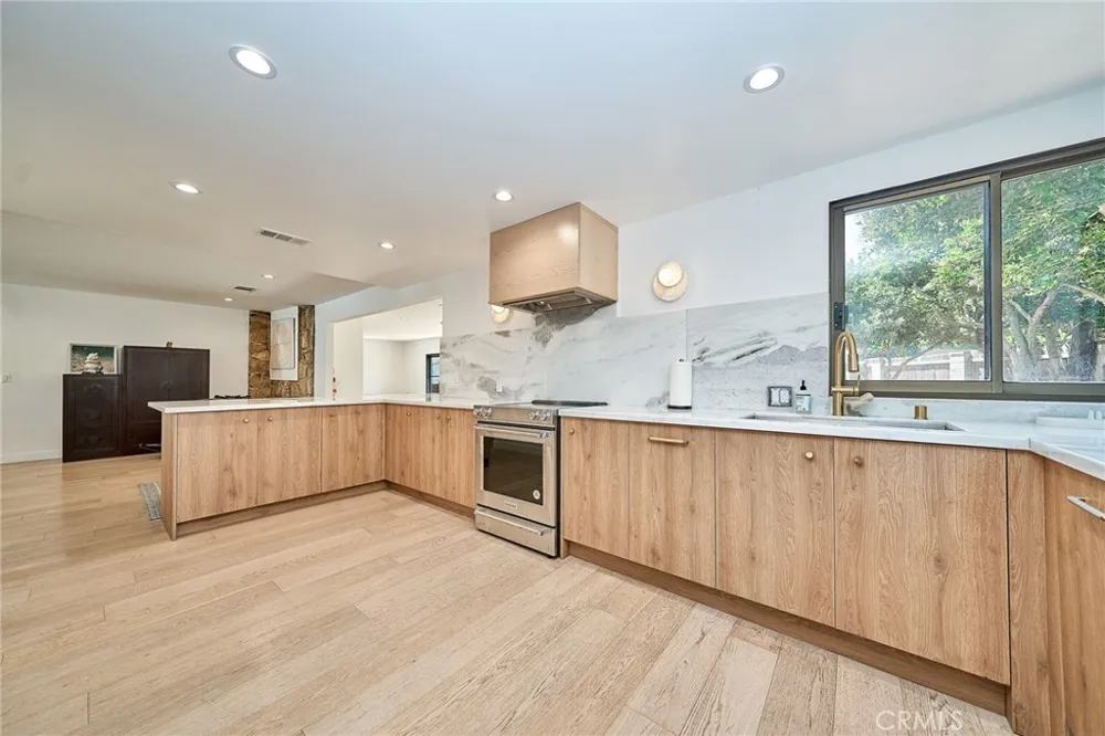 2532 Crooked Creek Diamond Bar, CA 91765