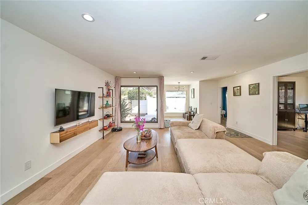 2532 Crooked Creek Diamond Bar, CA 91765