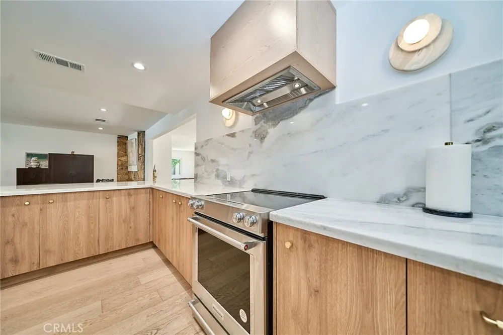 2532 Crooked Creek Diamond Bar, CA 91765