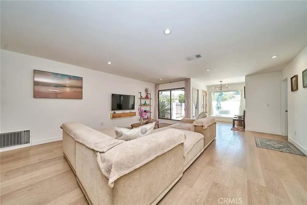 2532 Crooked Creek Diamond Bar, CA 91765