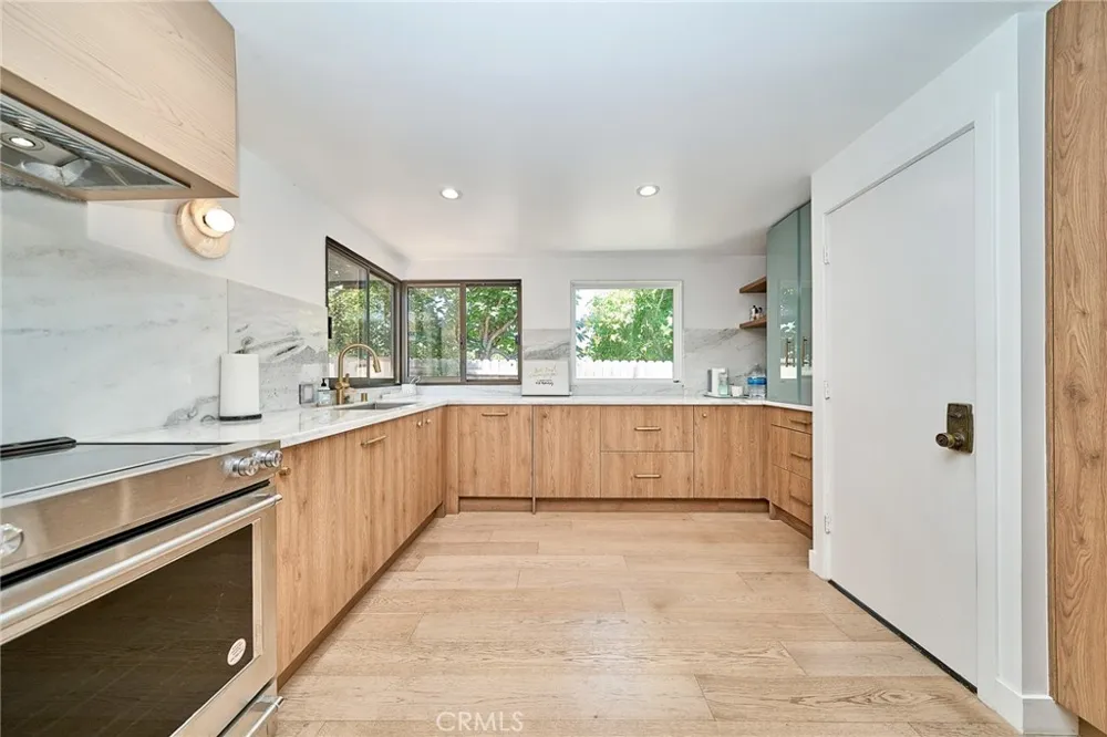 2532 Crooked Creek Diamond Bar, CA 91765