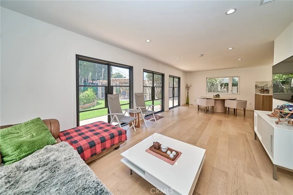 2532 Crooked Creek Diamond Bar, CA 91765