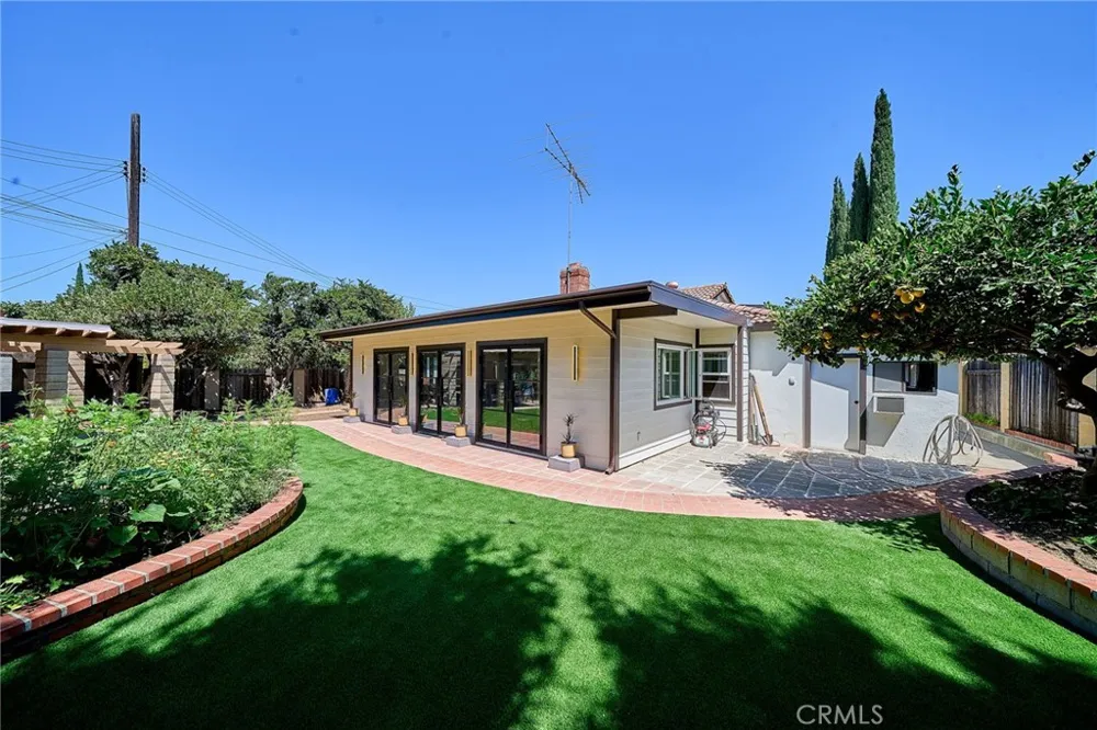 2532 Crooked Creek Diamond Bar, CA 91765