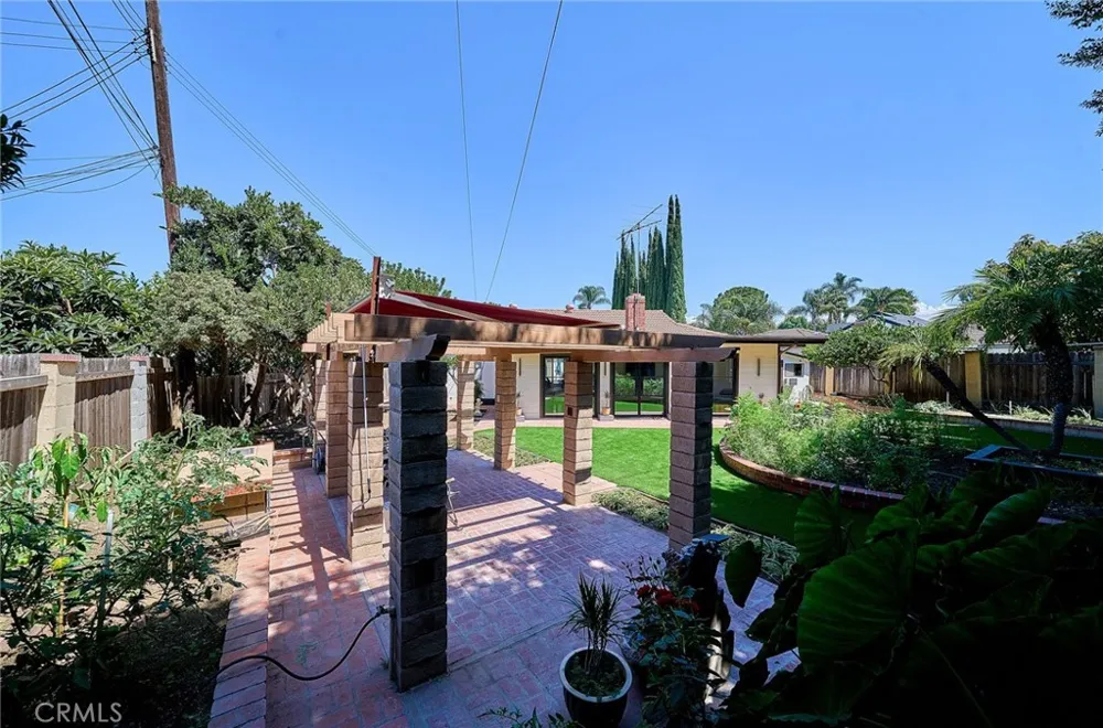 2532 Crooked Creek Diamond Bar, CA 91765