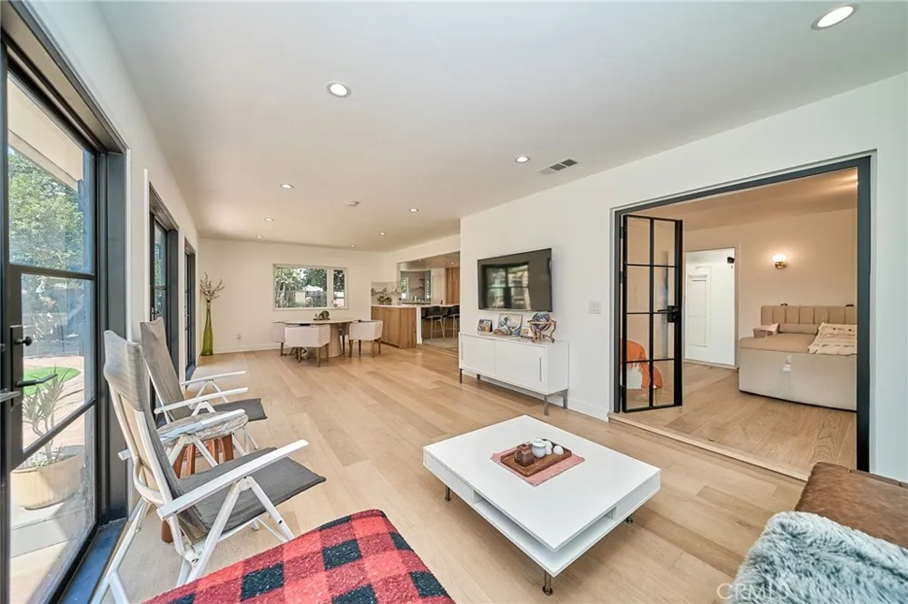 2532 Crooked Creek Diamond Bar, CA 91765