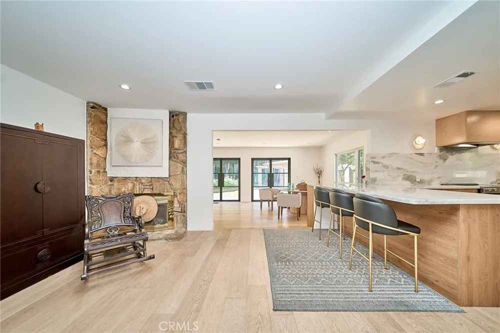 2532 Crooked Creek Diamond Bar, CA 91765