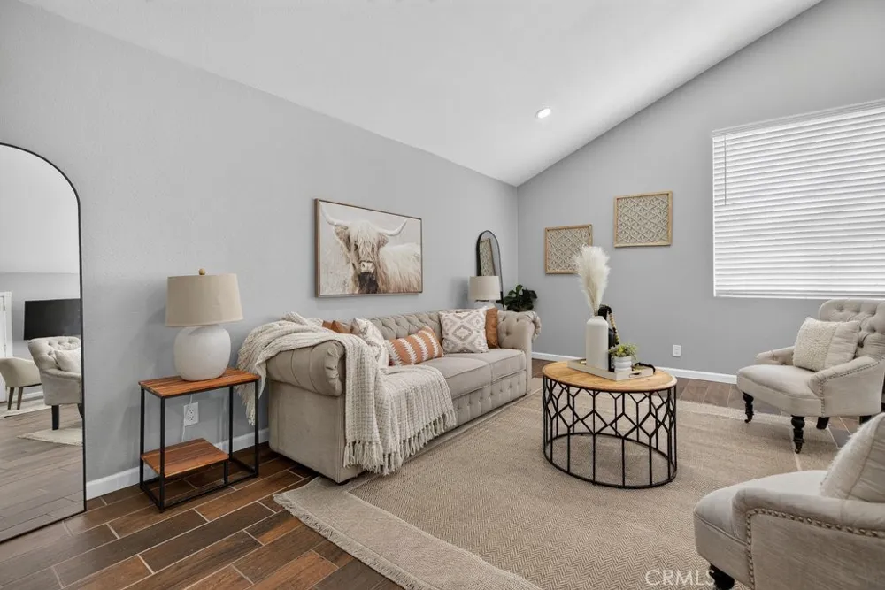 39747 Old Carriage Murrieta, CA 92563