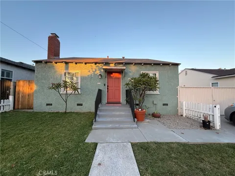 6232 Magnolia