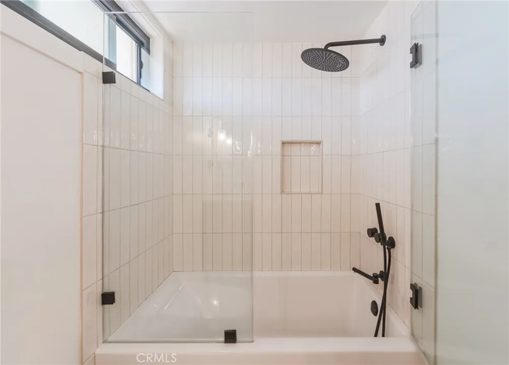 3550 Goldenrod Circle Seal Beach, CA 90740