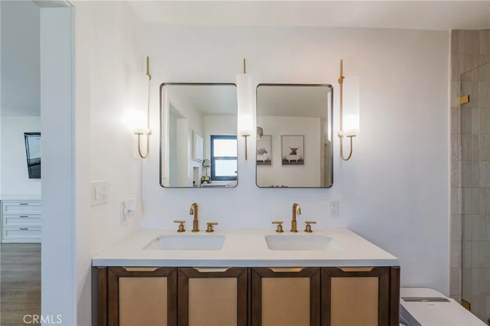 3550 Goldenrod Circle Seal Beach, CA 90740
