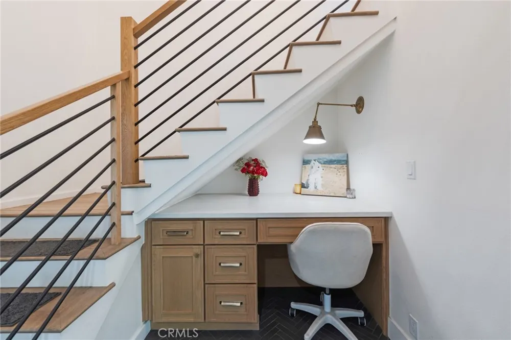 3550 Goldenrod Circle Seal Beach, CA 90740