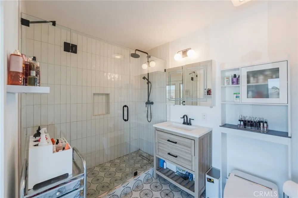 3550 Goldenrod Circle Seal Beach, CA 90740