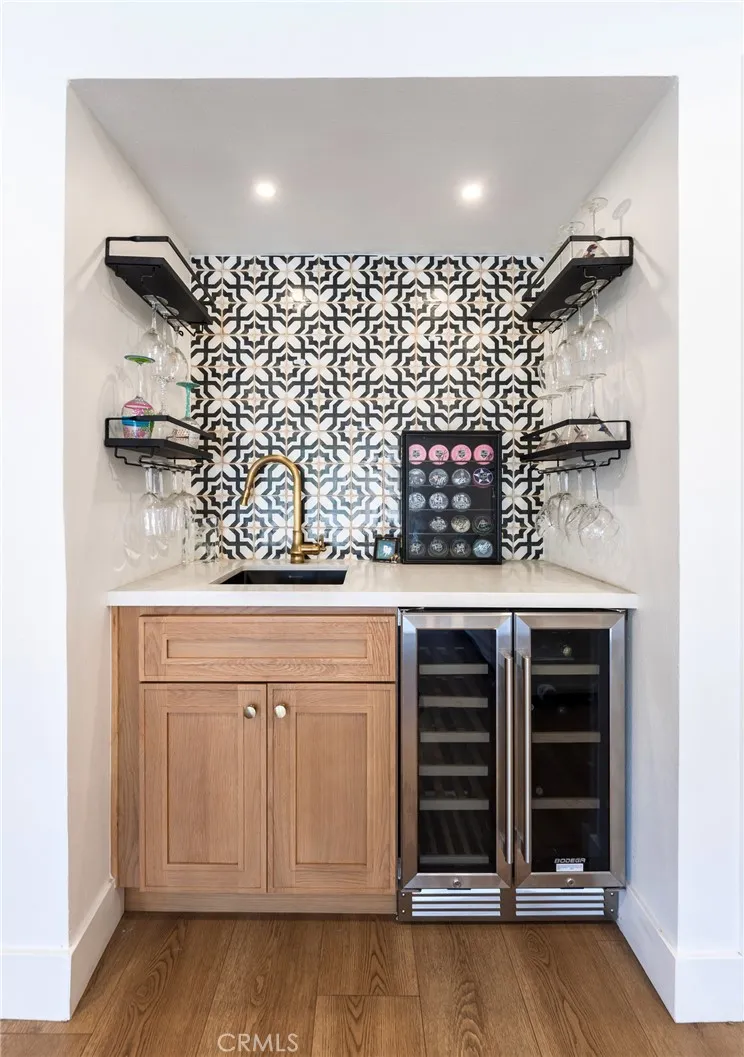 3550 Goldenrod Circle Seal Beach, CA 90740