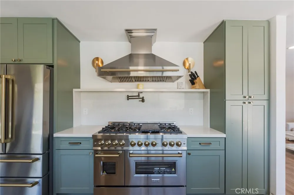 3550 Goldenrod Circle Seal Beach, CA 90740
