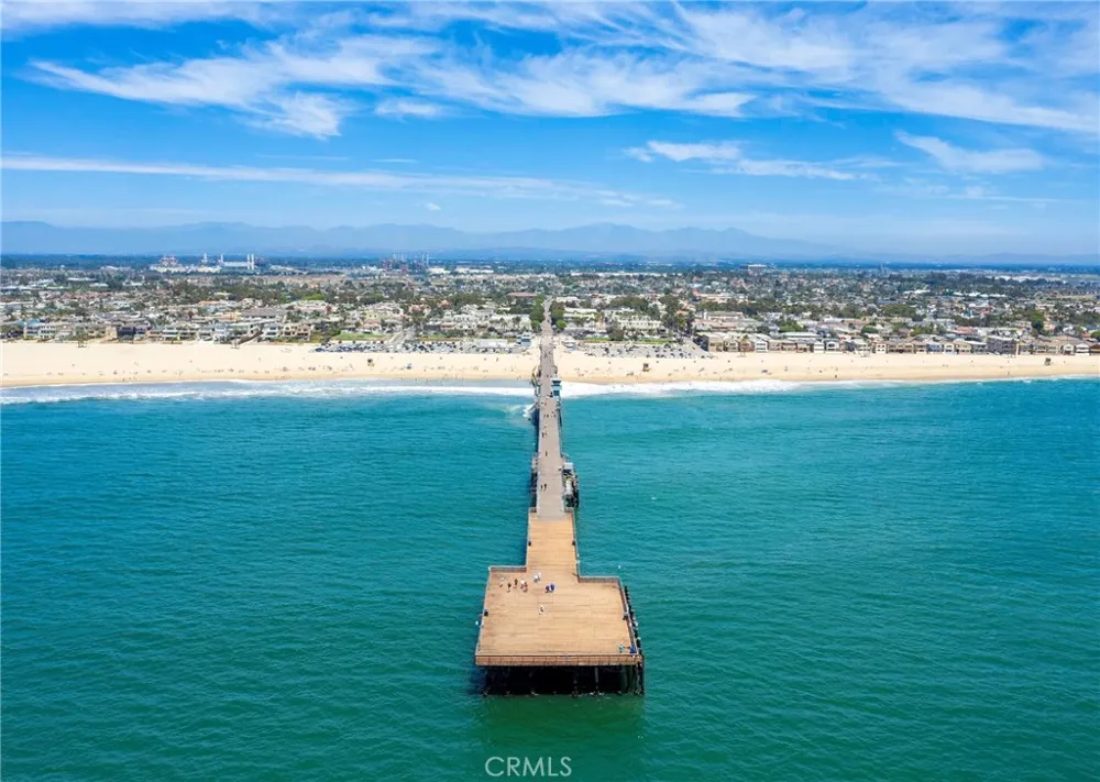 3550 Goldenrod Circle Seal Beach, CA 90740