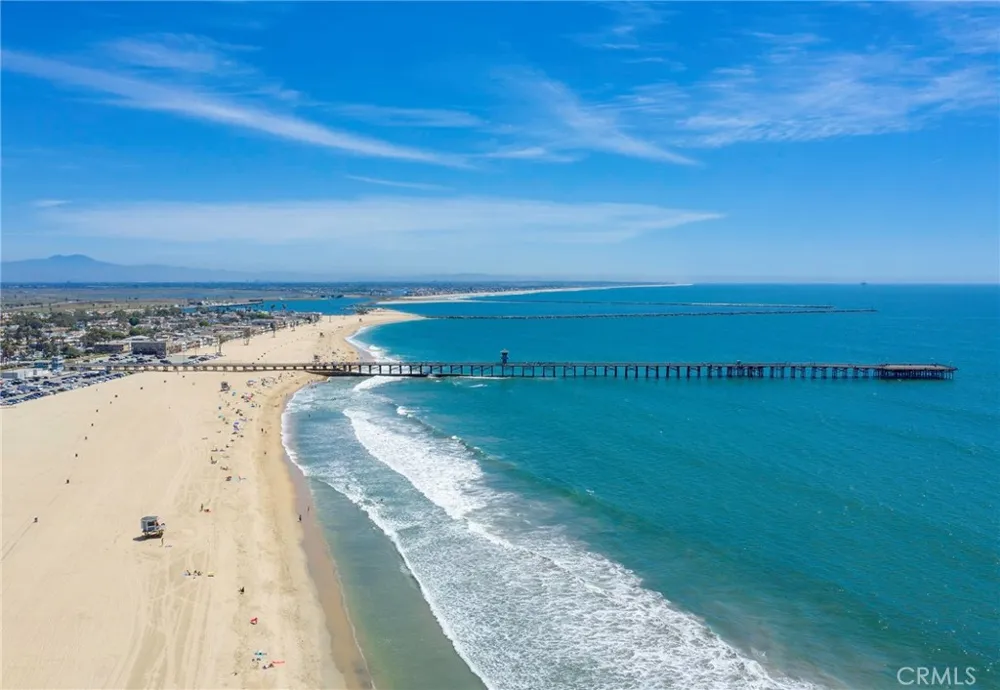3550 Goldenrod Circle Seal Beach, CA 90740
