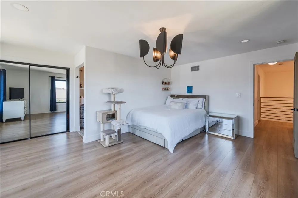 3550 Goldenrod Circle Seal Beach, CA 90740