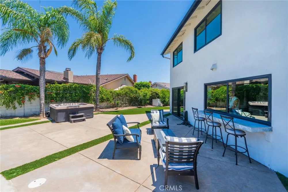 3550 Goldenrod Circle Seal Beach, CA 90740