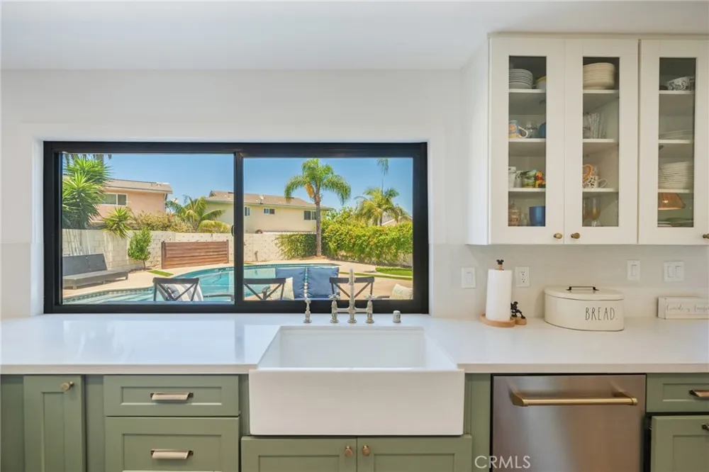 3550 Goldenrod Circle Seal Beach, CA 90740