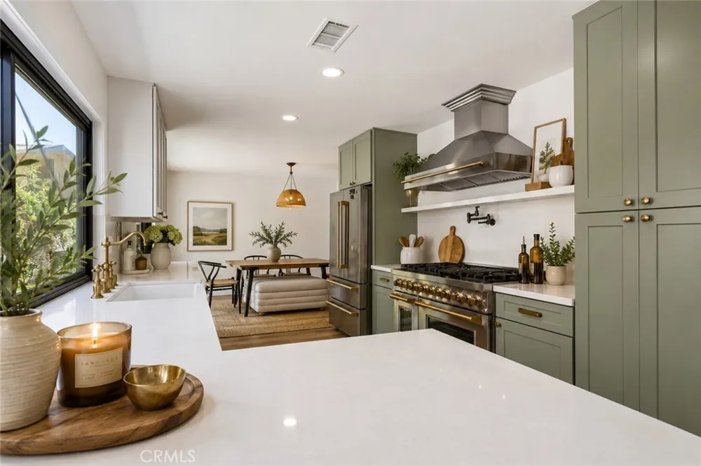 3550 Goldenrod Circle Seal Beach, CA 90740