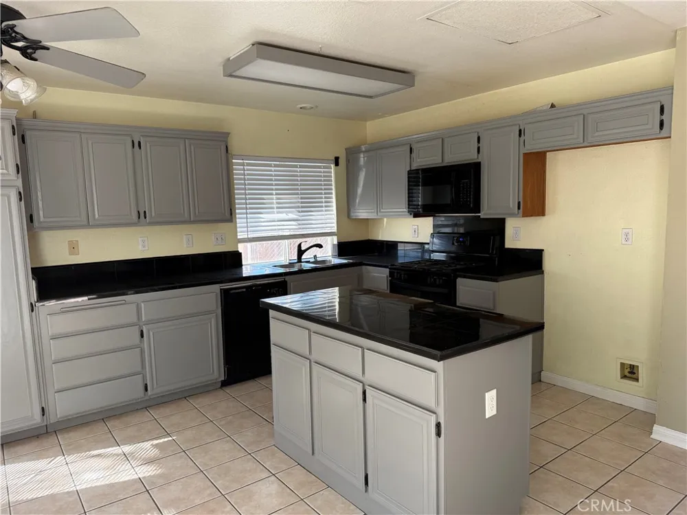 828 Greenwich Court Hemet, CA 92545