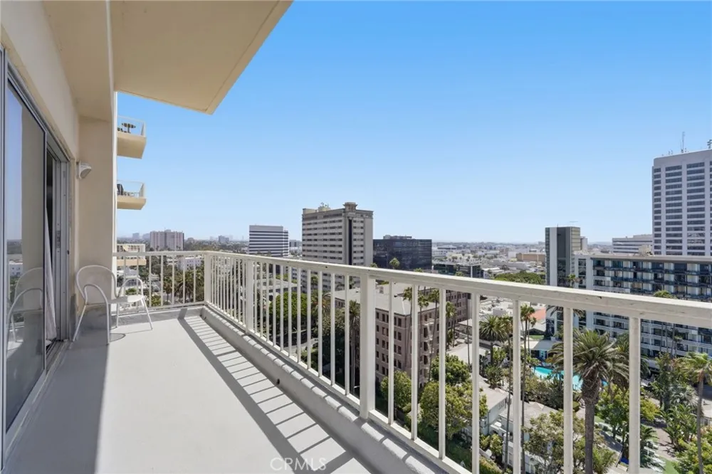 101 California #1104 Santa Monica, CA 90403