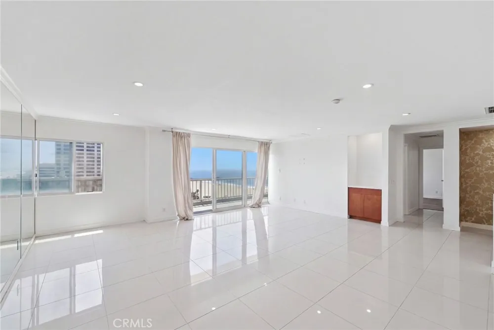101 California #1104 Santa Monica, CA 90403