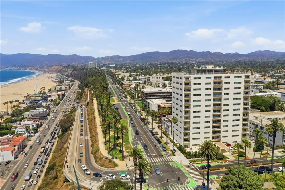 101 California #1104 Santa Monica, CA 90403