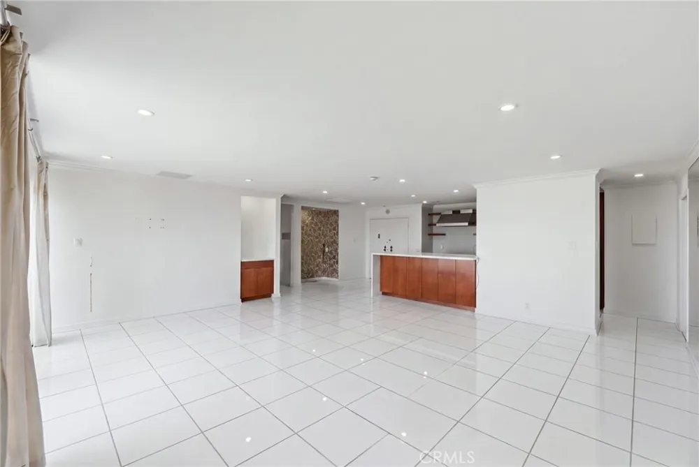 101 California #1104 Santa Monica, CA 90403